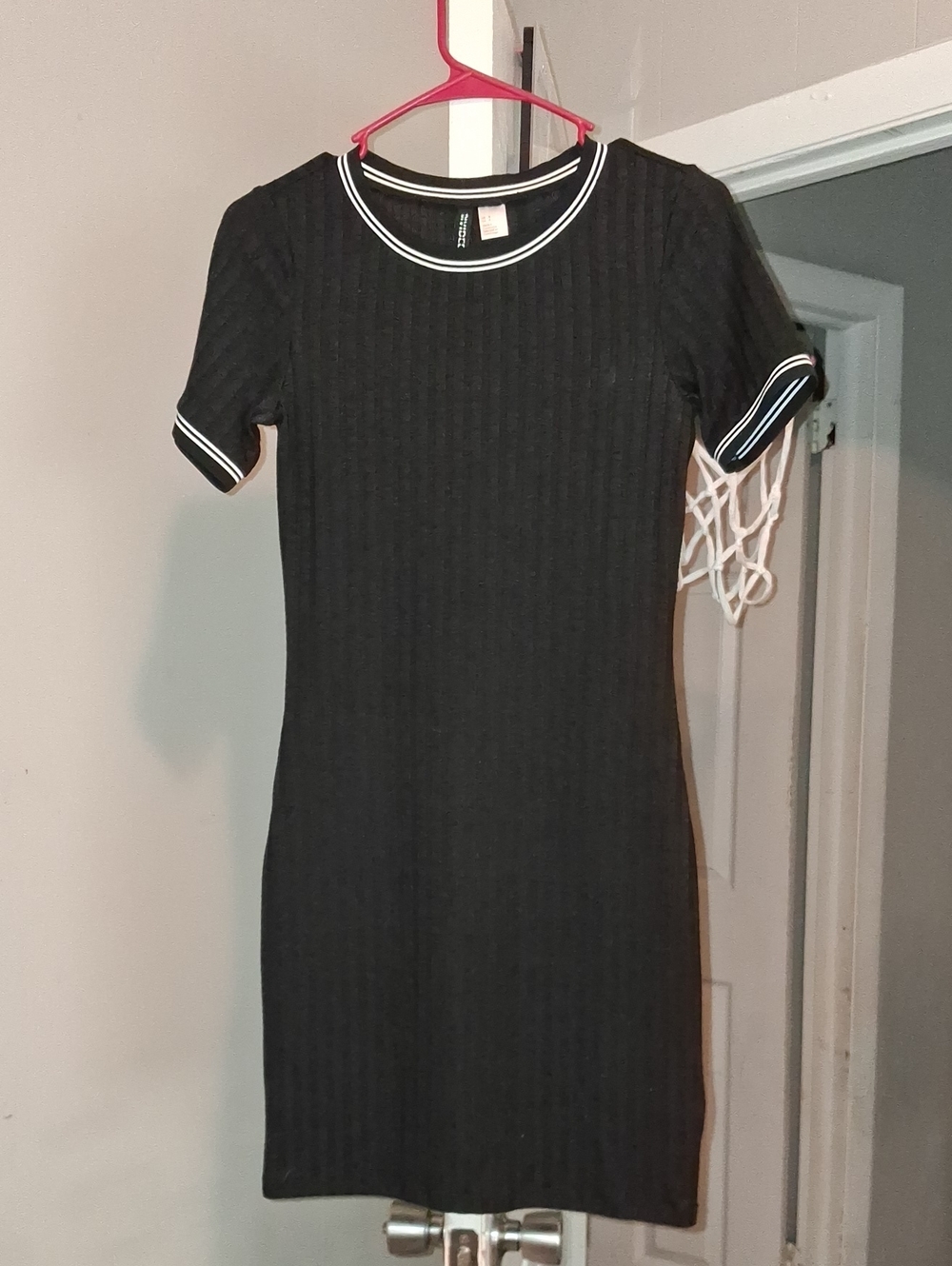 H&M Black Ribbed Short-Sleeve Knit Dress with White Contrast Trim